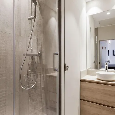 Charming In The Center Of - Welkeys Apartment *